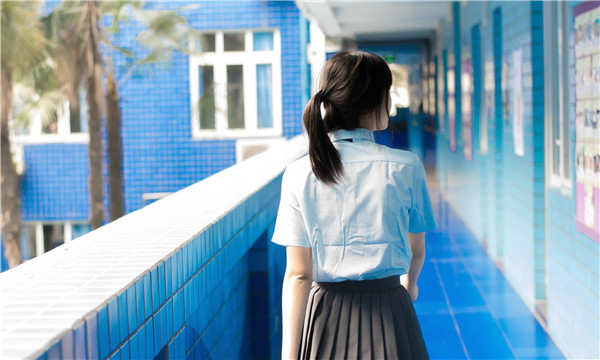 雄关区如何找到一个可以帮助我生孩子的女人？